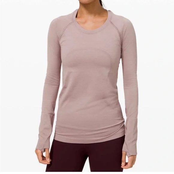 LULULEMON SWIFTLY TECH 2.0 - SIZE 4 EUC - Picture 2 of 4